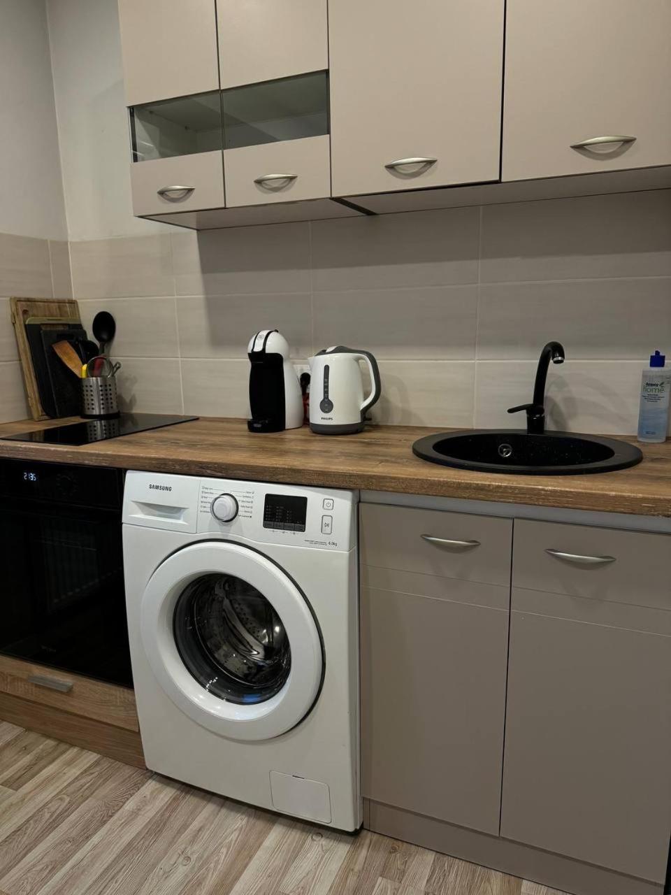 City Center Apartment Liepāja Extérieur photo